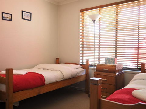 Sandhurst Escape 2 17 - Sunshine Coast Guide 2