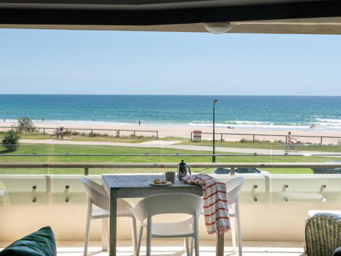 Sandrift Beachfront Apartments - Sunshine Coast Guide 2