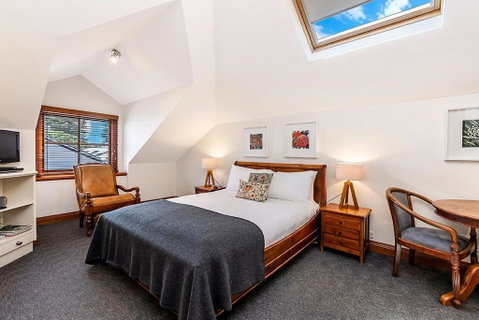 Sandstone Suites - In The Heart Of Port Fairy - Sunshine Coast Guide 1