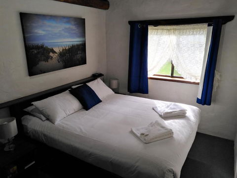 Sandy Bay Holiday Park - Sunshine Coast Guide 1