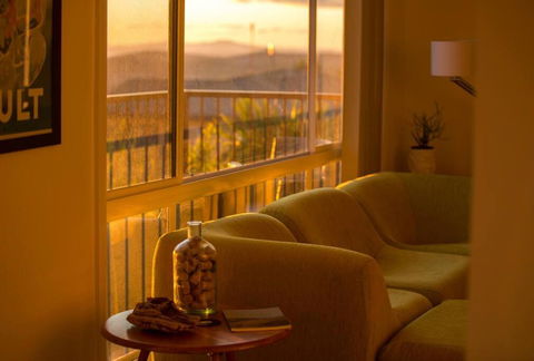 Sandy Bay Townhouse - Sunshine Coast Guide 2
