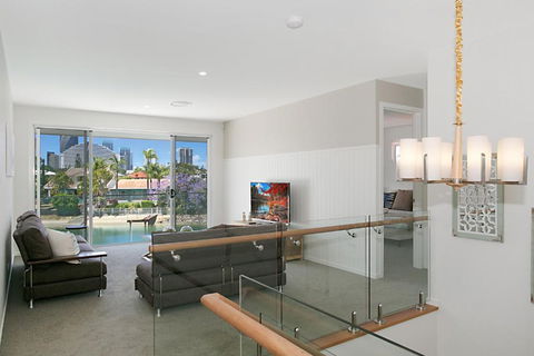 Sandy Cove - Sunshine Coast Guide 3