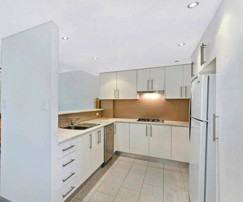 Sandy Cove Apartment The Entrance 46 - Sunshine Coast Guide 2