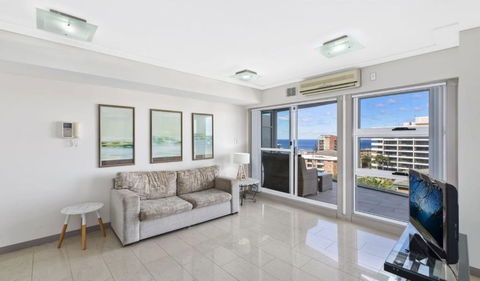Sandy Cove Apartment The Entrance 48b - Sunshine Coast Guide 2