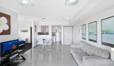 Sandy Cove Apartment The Entrance 48b - Sunshine Coast Guide 3