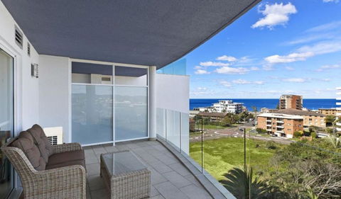 Sandy Cove Apartment The Entrance 48b - Sunshine Coast Guide 0