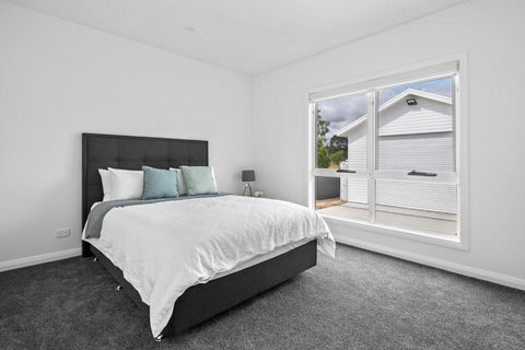 Tamar Valley Luxury Retreat - Sunshine Coast Guide 3