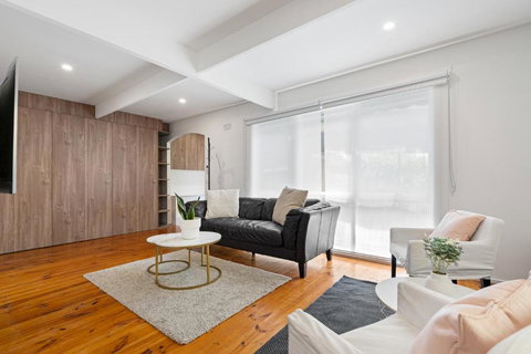 The Cosy Haven - Sunshine Coast Guide 0