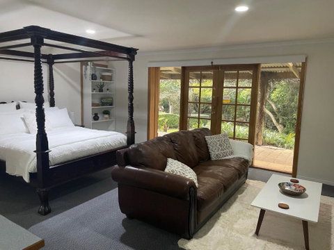 The Garden Suite - Sunshine Coast Guide 0