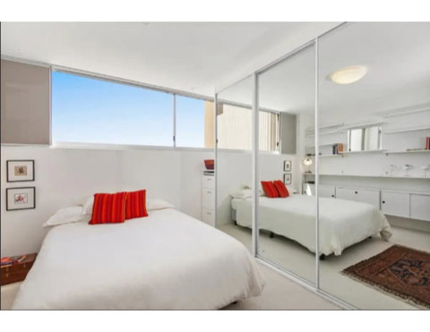 Beachside Paradise - Ocean Views, Central Position - Sunshine Coast Guide 1