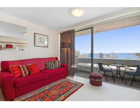 Beachside Paradise - Ocean Views, Central Position - Sunshine Coast Guide 0