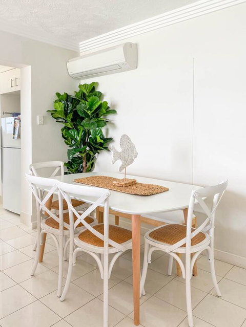 Beachside Tower Apartments - Sunshine Coast Guide 3