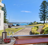 Beauty at the Beach - modern beachfront apartment