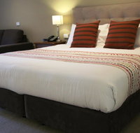 Bell Tower Inn - Sunshine Coast Guide