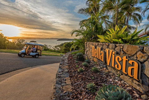 Bella Azure Two Bedroom Two Bathroom Spacious Ocean-view Apartment With Golf Buggy - Sunshine Coast Guide 3