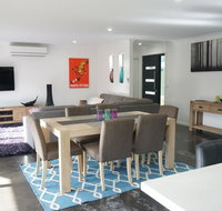 Ben's Place - modern  convenient - Sunshine Coast Guide