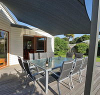 Between the Seas - Pet Friendly - Sunshine Coast Guide