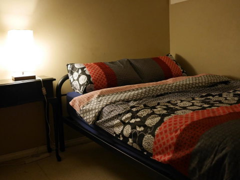 Bev And Mick's International Backpackers At Mcmahon's - Sunshine Coast Guide 3