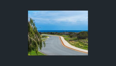 Blue Sky Escapes Beach House Ledge Point - Sunshine Coast Guide 1