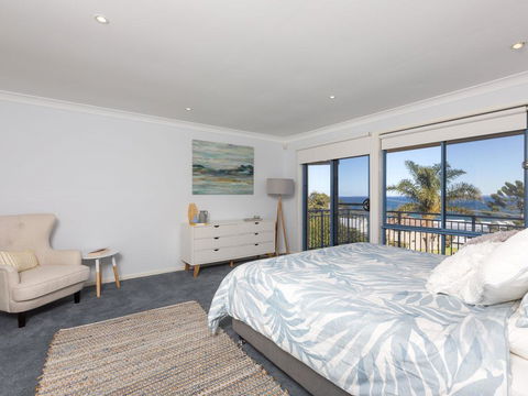 Blue Waters At Gerroa - Sunshine Coast Guide 1