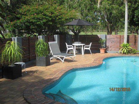 Blue Waters Motel - Sunshine Coast Guide 1