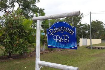 Bluegrass BnB with Sunshine Coast Guide