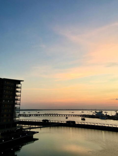 WATERFRONT DARWIN TROPICAL DELIGHT - Sunshine Coast Guide 0