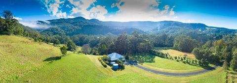 Wilderberry Cottage - Sunshine Coast Guide 1