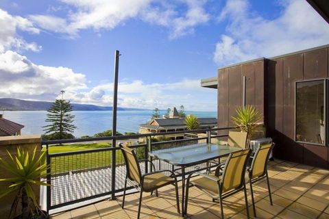 Apartment 35 Pacific Apartments - Sunshine Coast Guide 0