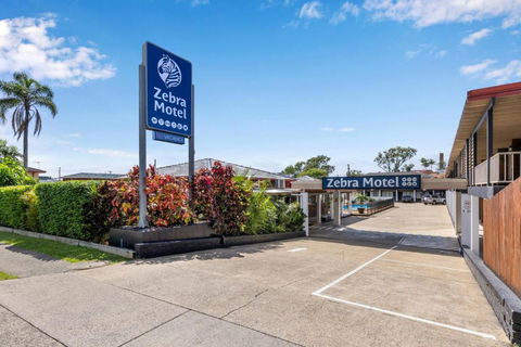 Zebra Motel - Sunshine Coast Guide 3