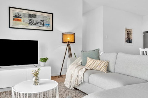 Flinders Corporate Extended Stays 8 -12 Weeks - Sunshine Coast Guide 0