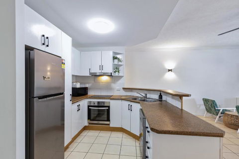 Zion Escapes Cairns City Waters Edge Family Apartment - Sunshine Coast Guide 2