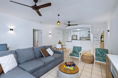 Zion Escapes Cairns City Waters Edge Family Apartment - Sunshine Coast Guide 1