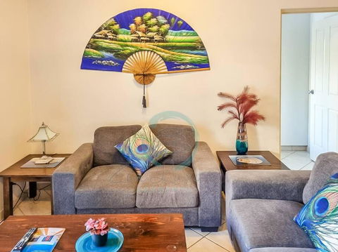 ZEN CITY Modern 1-BR City Apt Near Mindal Markets - Sunshine Coast Guide 0