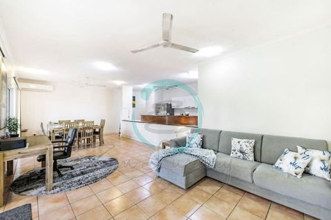 ZEN FORESHORE Cozy 2-BR, 2-BA Holiday Home + Pool - Sunshine Coast Guide 0