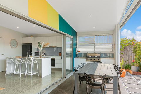 Zen Garden Beach House Casuarina By UHoliday - Sunshine Coast Guide 1