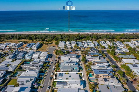 Zen Garden Beach House Casuarina By UHoliday - Sunshine Coast Guide 2