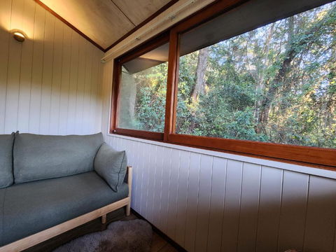 ZEN House Tiny House By The Lake - Sunshine Coast Guide 2
