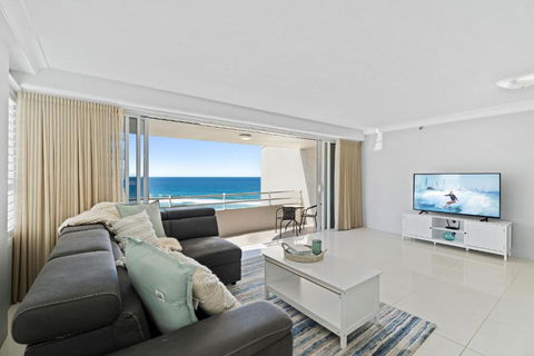 Zenith Apartments - Q Stay - Sunshine Coast Guide 3