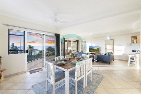 ZEN FORESHORE: 3-BR Nightcliff Foreshore-Front Apt - Sunshine Coast Guide 0