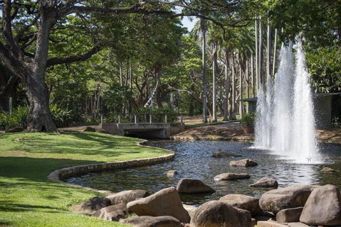 ZEN Westralia: 2-BR Cozy Inner-City Apt Near Shops - Sunshine Coast Guide 2