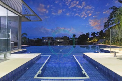 ZenLux: 4BR Bayview Mansion Infinity Pool + Cinema - Sunshine Coast Guide 1