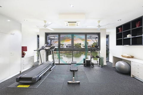 ZenLux: 4BR Bayview Mansion Infinity Pool + Cinema - Sunshine Coast Guide 2