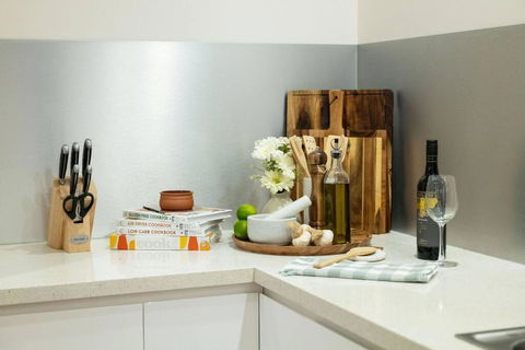ZenLux Rosewood Luxury Family Escape - Pool - BBQ - Sunshine Coast Guide 2