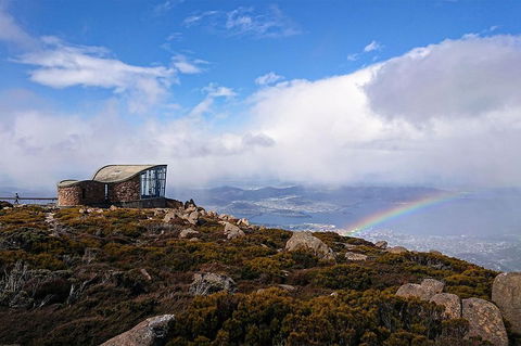 Kunanyi/Mt Wellington Explorer Bus - One Way Tour - Sunshine Coast Guide 3