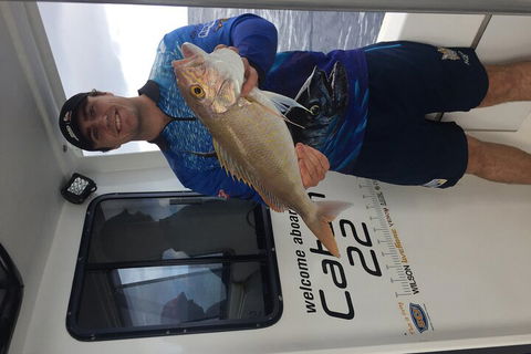 3/4 Day 7 Hour Offshore Fishing Charter - Sunshine Coast Guide 0