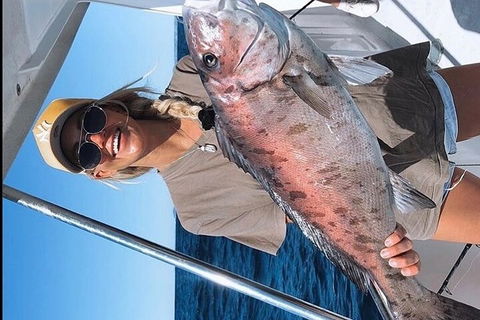 3/4 Day 7 Hour Offshore Fishing Charter - Sunshine Coast Guide 1