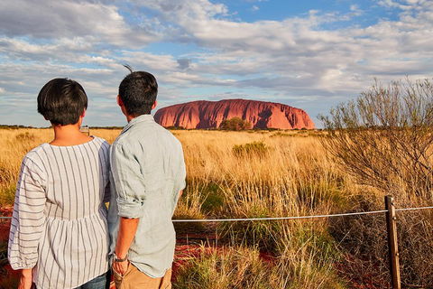 Uluru (Ayers Rock) Sunset Tour - Sunshine Coast Guide 1