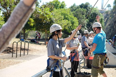 Rock Climbing At The Kangaroo Point Cliffs In Brisbane - Sunshine Coast Guide 3