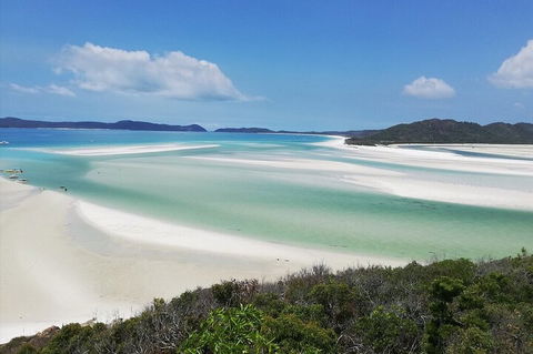 2-Night Whitsundays Sailing Cruise Incl. Whitehaven Beach & Great Barrier Reef - Sunshine Coast Guide 1